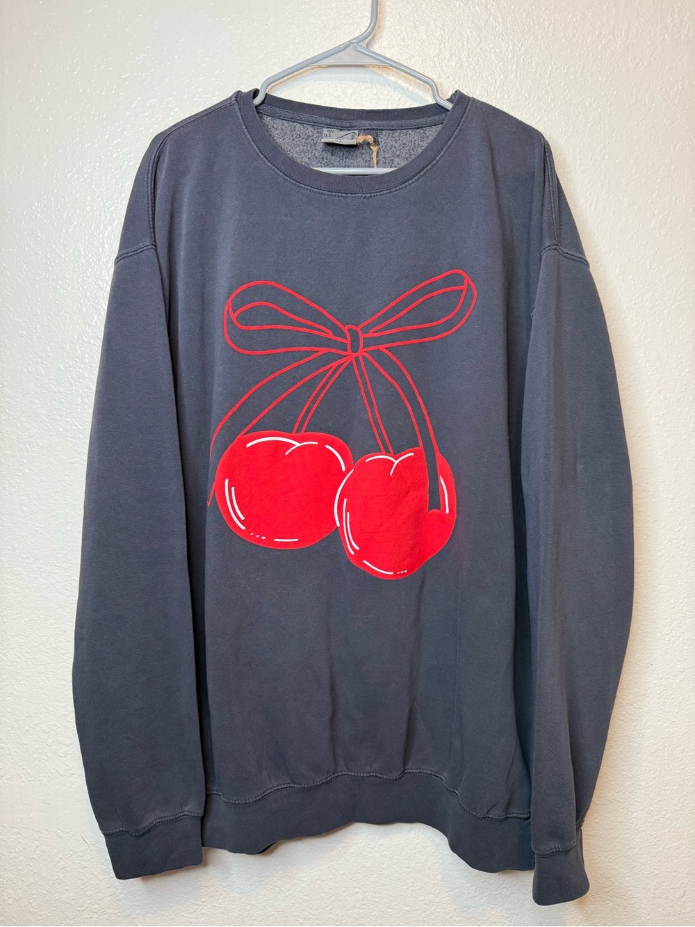 U.S. Vintage Collection Slate Cherry Bow Graphic Pullover Sweatshirt Size XL New